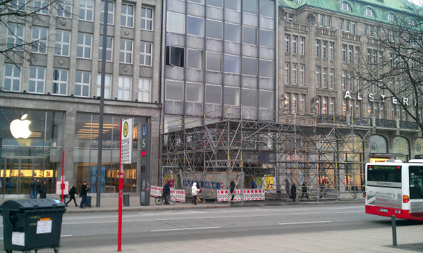 Errichtung der Fracking-Anlage an der Alster